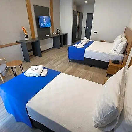 Restway Hotel *